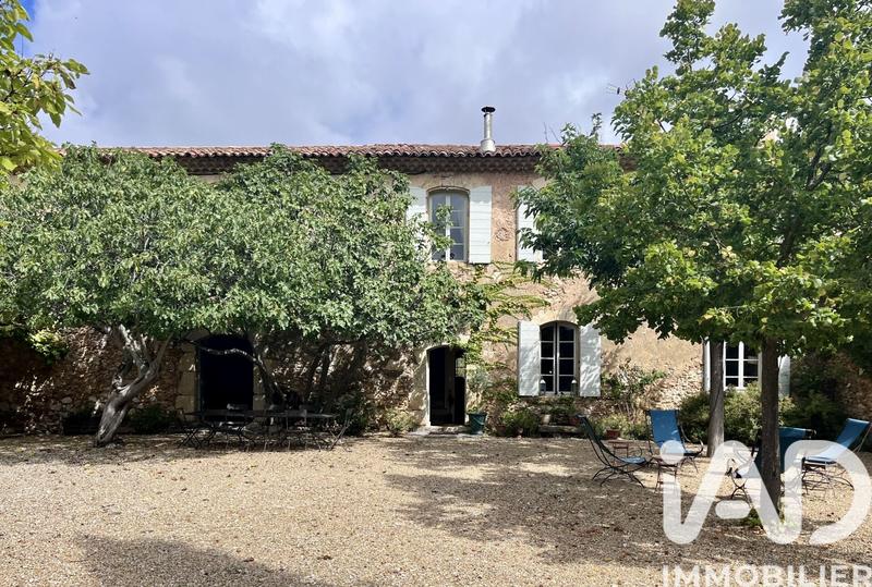 Maison - 400 m² - 11 pièces