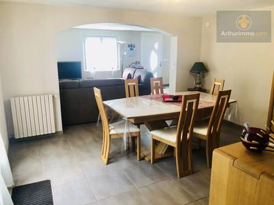 Maison - 177 m² - 8 pièces