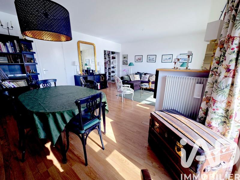 Appartement - 81 m² - 3 pièces