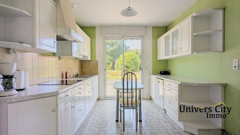 Maison - 93 m² - 4 pièces