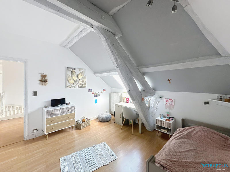 Maison ancienne - 177 m² - 6 pièces