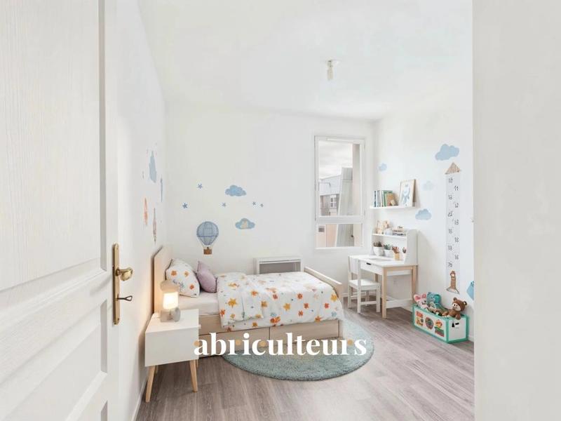 Appartement ancien - 71 m² - 3 pièces