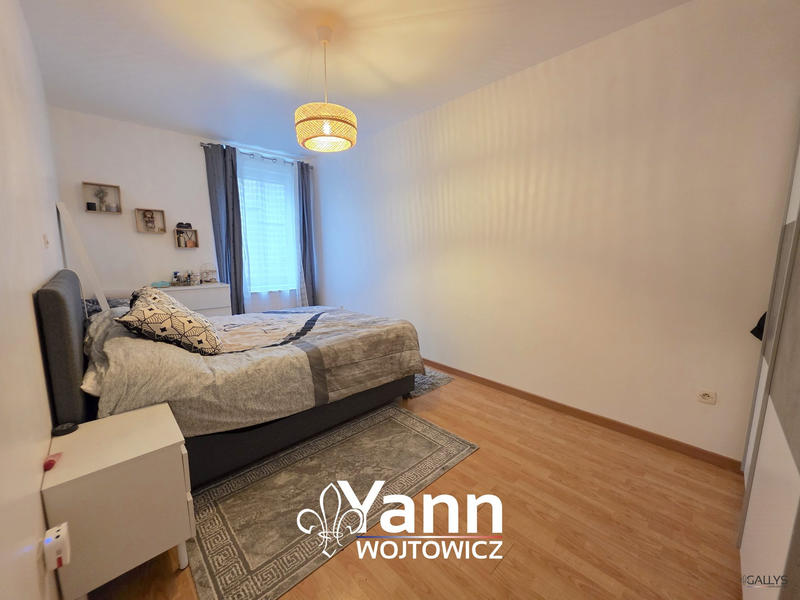 Maison - 350 m² - 11 pièces