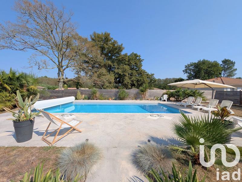 Maison - 200 m² - 5 pièces