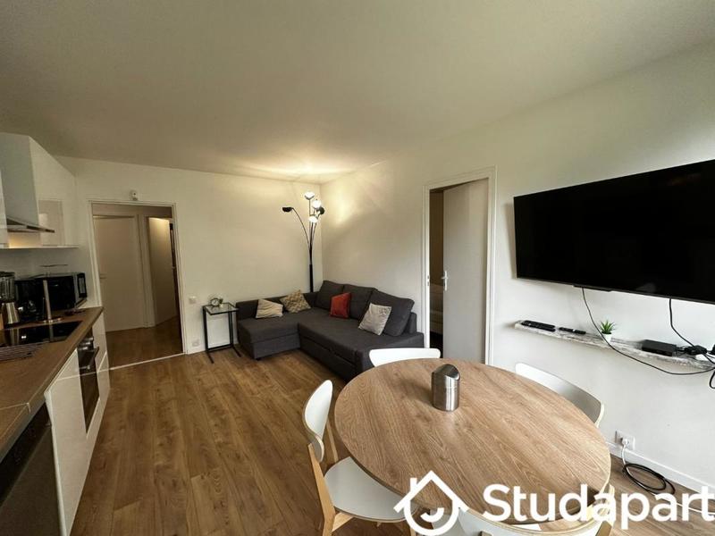 Chambre - 11 m² - 1 pièce