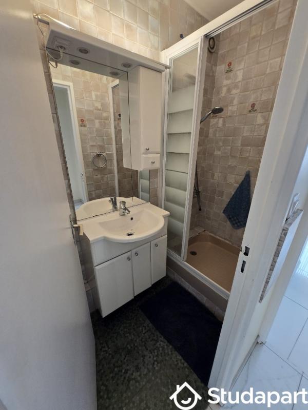 Chambre - 12 m² - 1 pièce