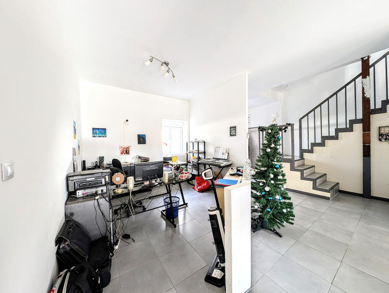 Maison - 219 m² - 6 pièces