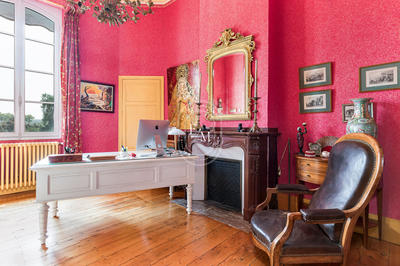 Château - 448 m² - 13 pièces