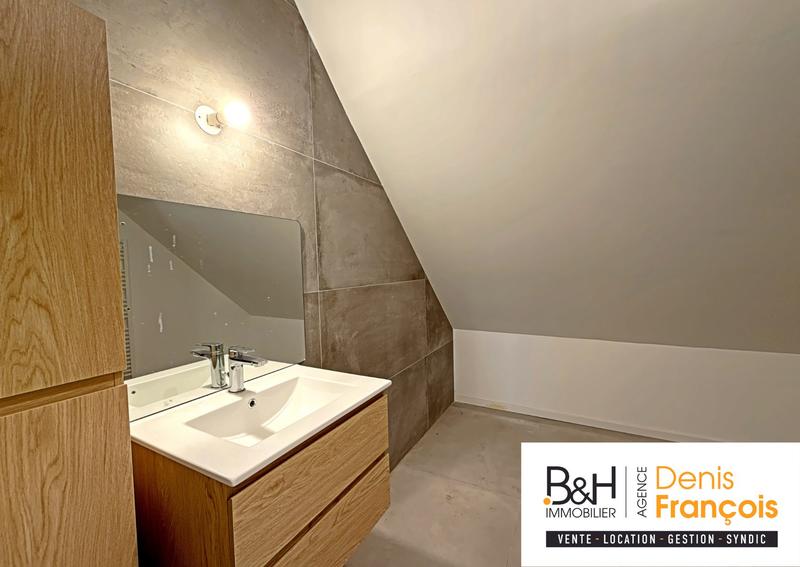 Maison - 111 m² - 4 pièces