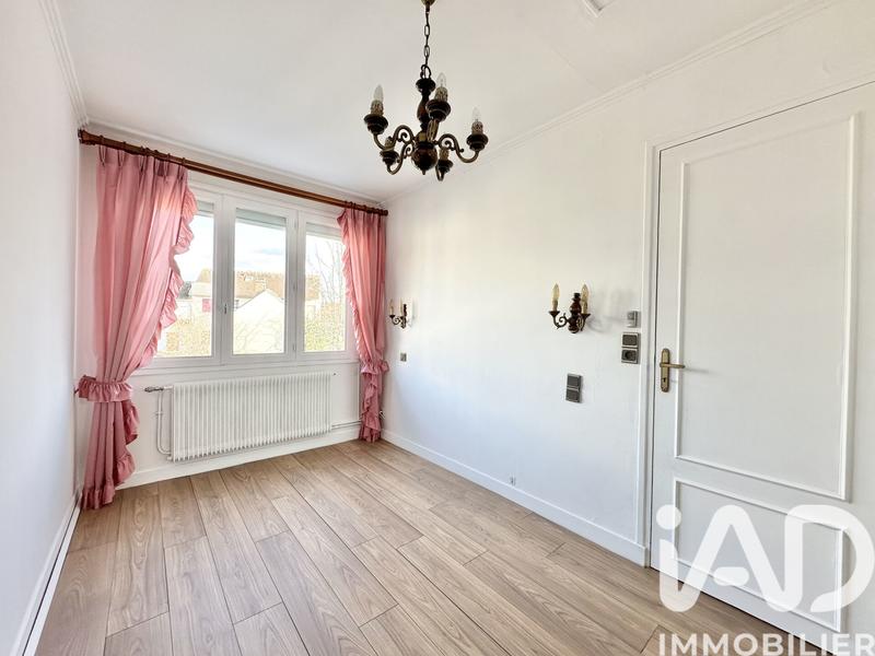 Maison - 107 m² - 6 pièces
