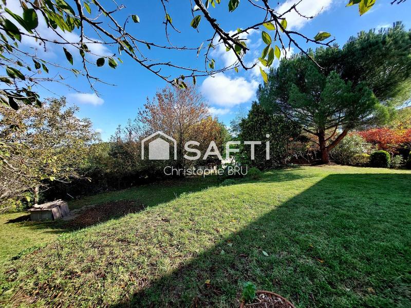 Maison - 200 m² - 7 pièces