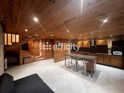 Appartement - 94 m² - 5 pièces