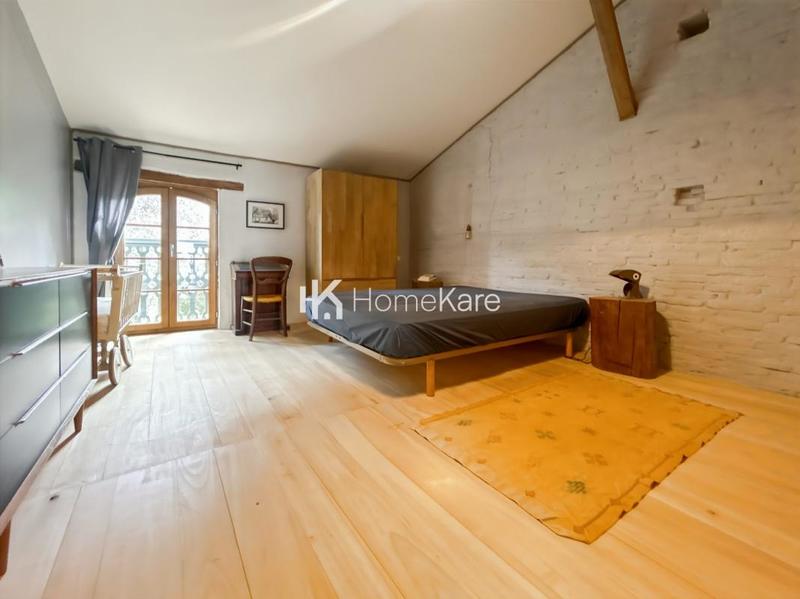 Maison ancienne - 435 m² - 10 pièces