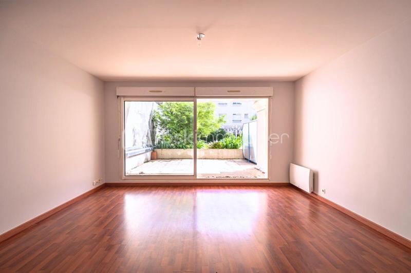 Appartement - 64 m² - 2 pièces