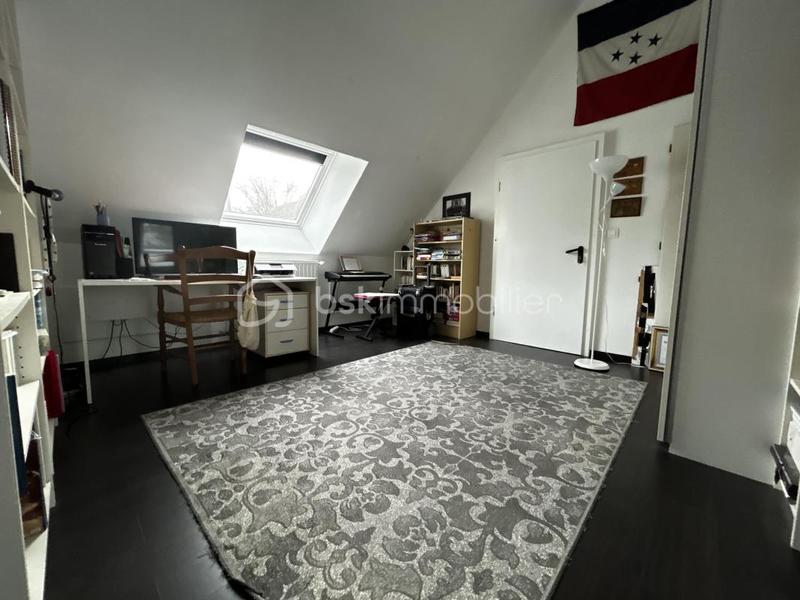 Propriété - 269 m² - 13 pièces