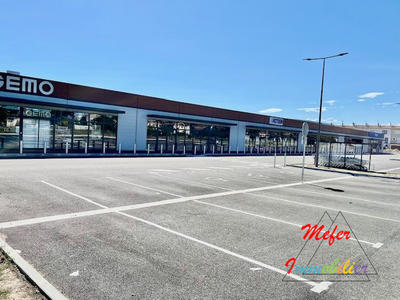 Local commercial - 760 m²