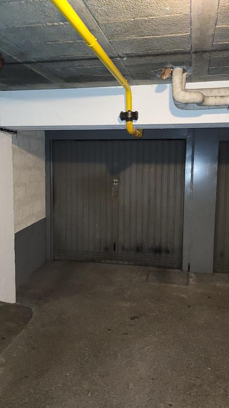 Parking / Garage - 14 m²