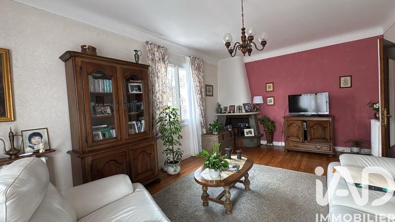 Maison - 180 m² - 5 pièces