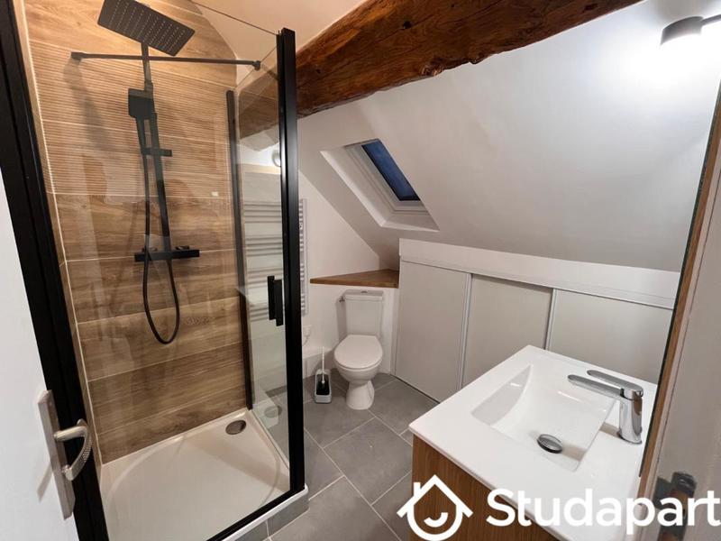 Chambre - 11 m² - 1 pièce