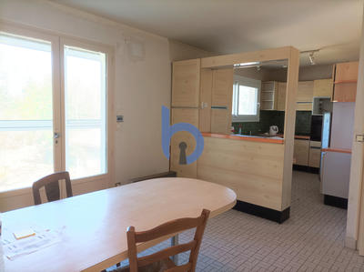 Maison - 187 m² - 8 pièces