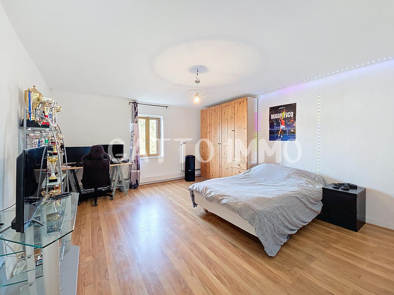 Maison - 160 m² - 5 pièces