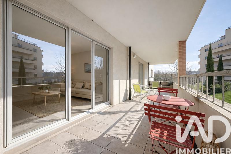 Appartement - 101 m² - 5 pièces