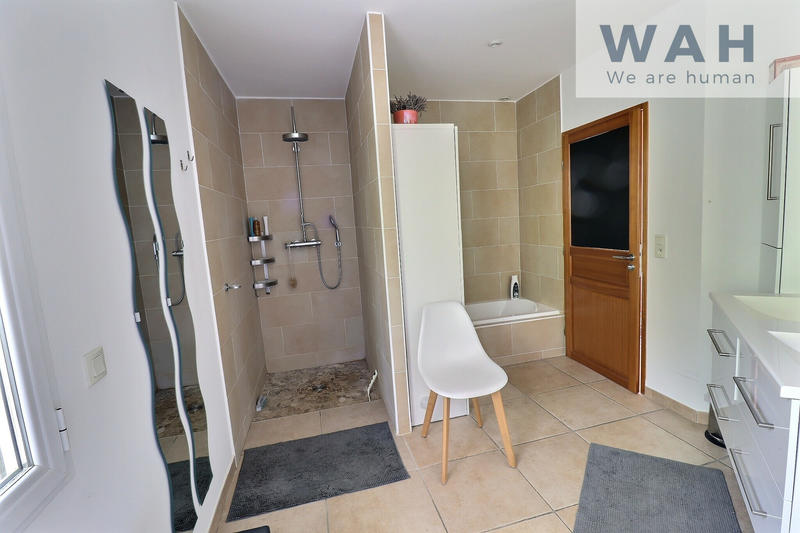 Maison - 197 m² - 5 pièces