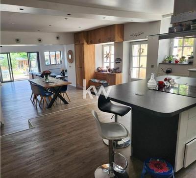 Maison - 175 m² - 6 pièces