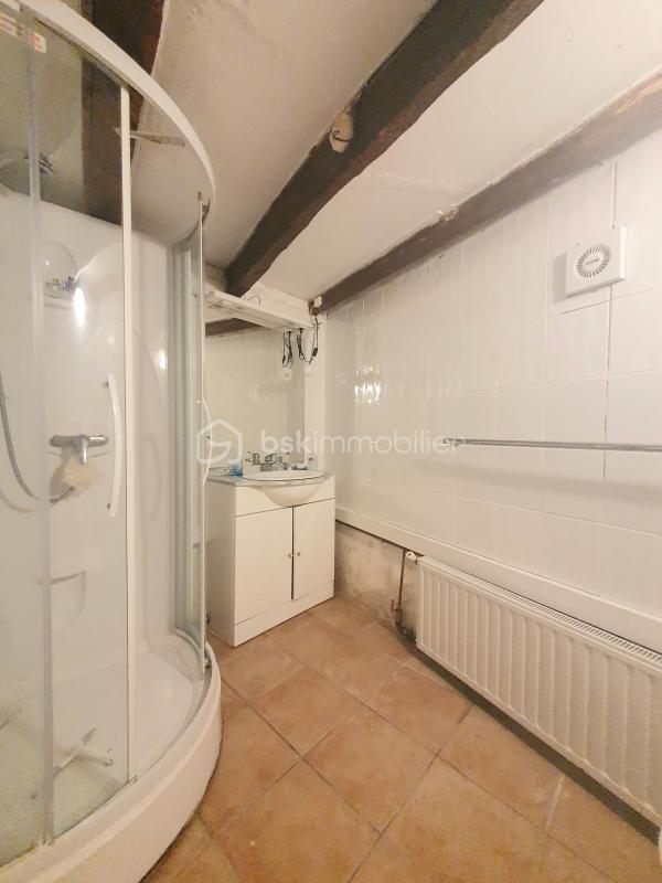 Maison en pierre - 243 m² - 6 pièces