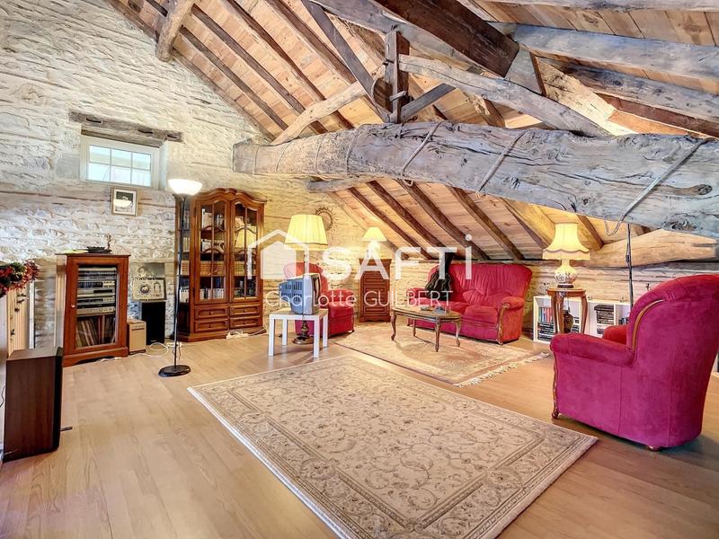 Maison - 290 m² - 6 pièces