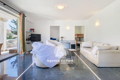 Appartement - 80 m² - 4 pièces