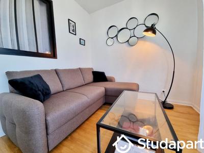 Chambre - 11 m² - 1 pièce