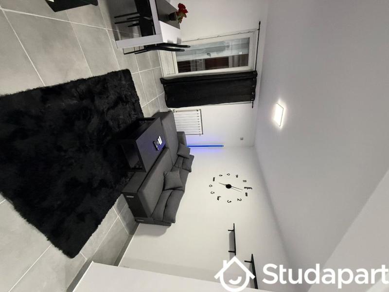 Chambre - 7 m² - 1 pièce