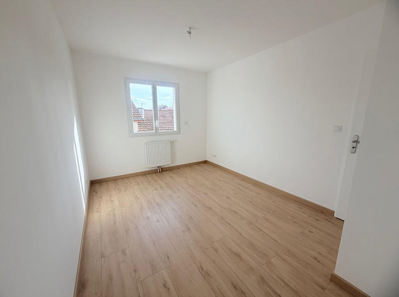 Maison - 99 m² - 4 pièces