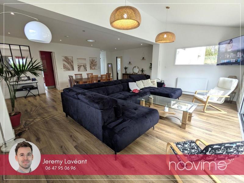 Maison - 140 m² - 7 pièces