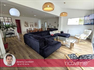 Maison - 140 m² - 7 pièces