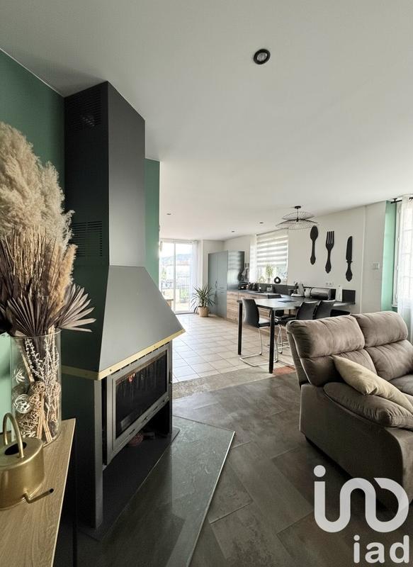 Maison - 200 m² - 8 pièces