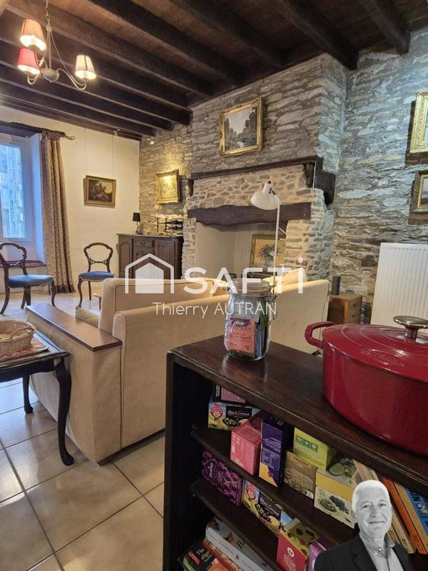 Maison - 245 m² - 8 pièces