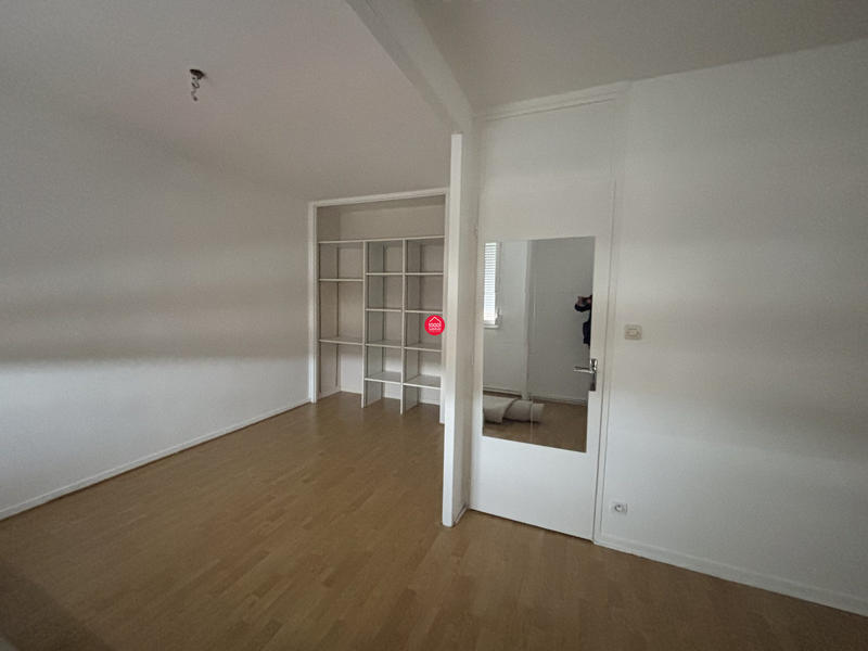 Maison - 93 m² - 5 pièces