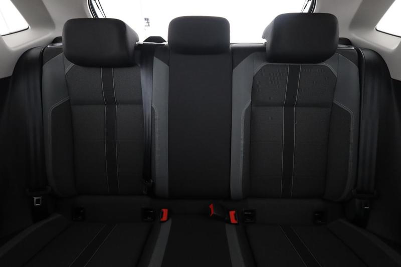 Volkswagen Polo 1.0 Tsi R-Line 110 ch