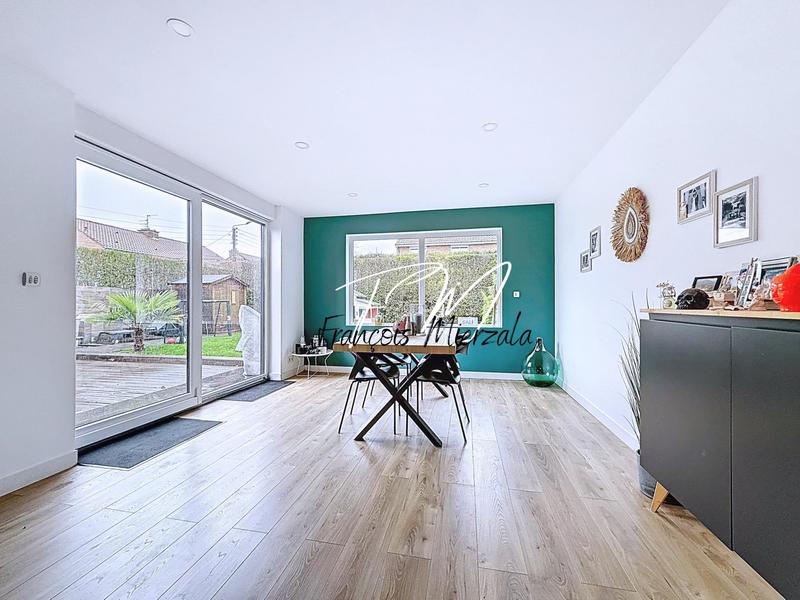 Maison - 106 m² - 6 pièces