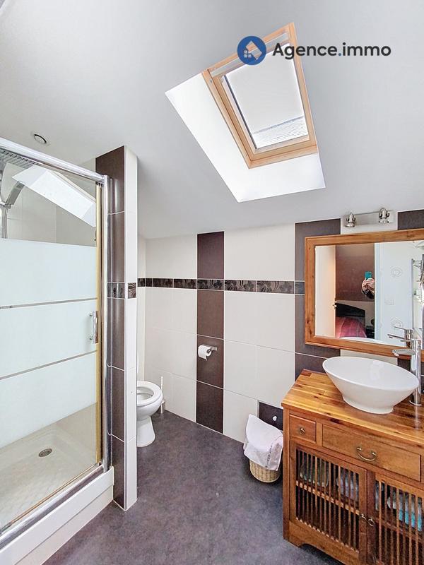 Maison ancienne - 219 m² - 7 pièces