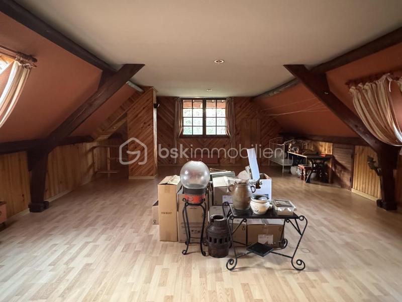 Maison traditionnelle - 140 m² - 5 pièces