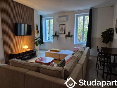 Chambre - 12 m² - 1 pièce