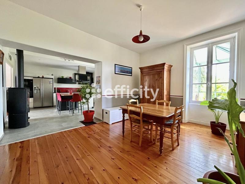 Maison - 158 m² - 5 pièces