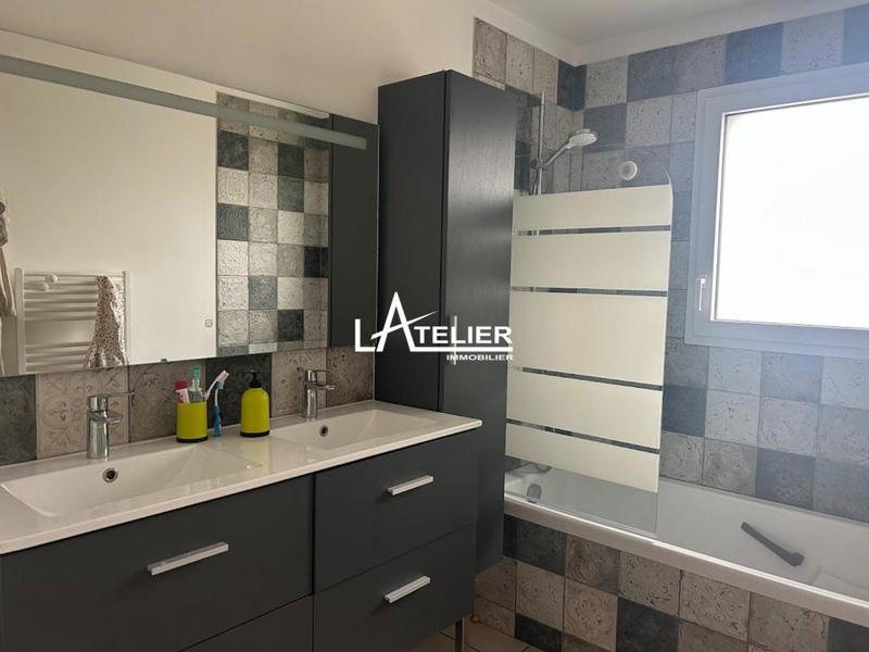 Maison - 144 m² - 7 pièces