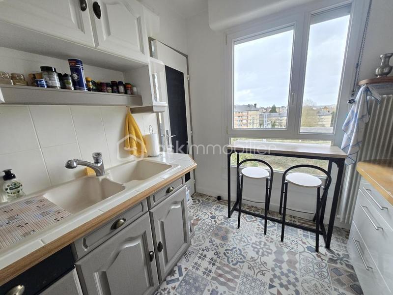 Appartement - 79 m² - 4 pièces