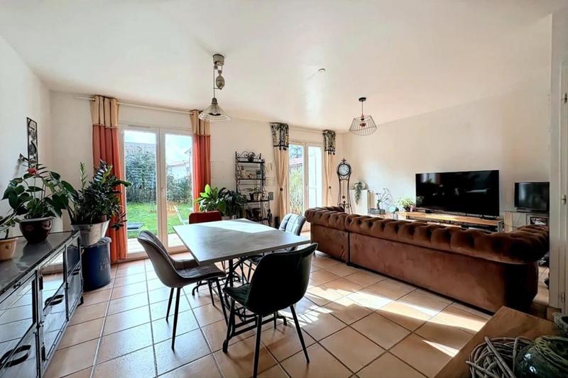 Pavillon - 87 m² - 4 pièces