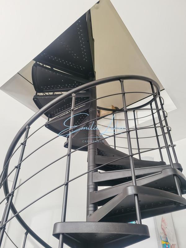 Immeuble - 92 m² - 6 pièces