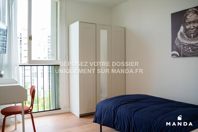 Chambre - 10 m² - 5 pièces